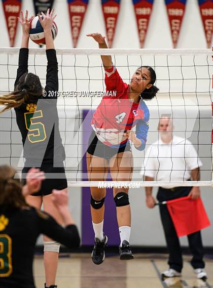 Thumbnail 1 in Maria Carrillo vs. Clayton Valley Charter photogallery.