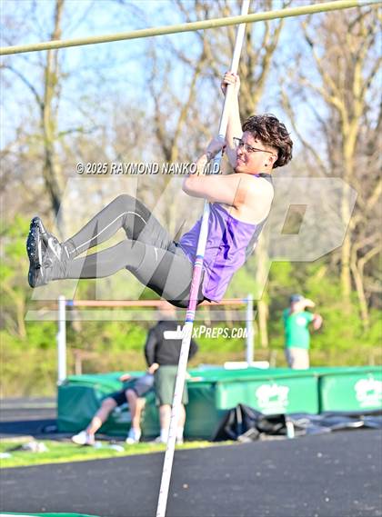 Thumbnail 1 in Yorktown Triangular (Pole Vault) photogallery.
