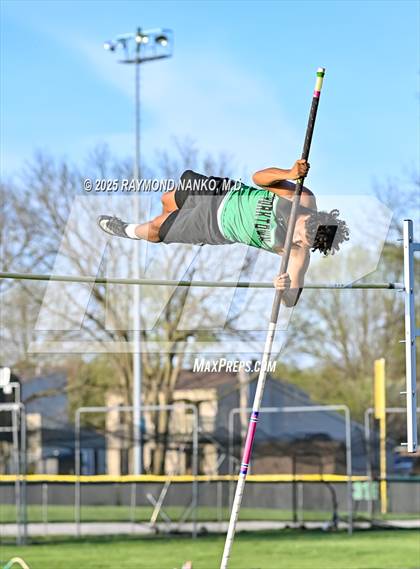 Thumbnail 2 in Yorktown Triangular (Pole Vault) photogallery.