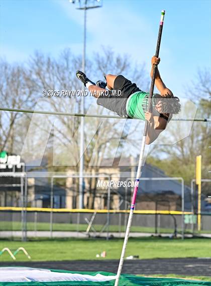 Thumbnail 1 in Yorktown Triangular (Pole Vault) photogallery.