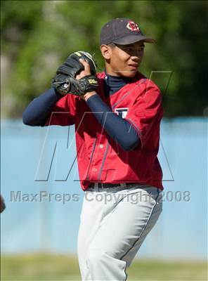 Thumbnail 2 in Pitman vs. Redwood Christian (Dick Windemuth Tournament) photogallery.