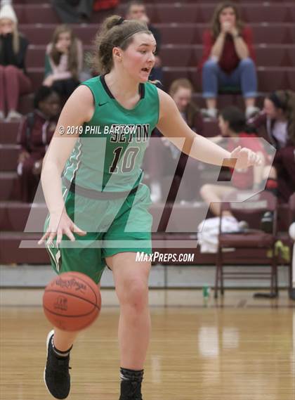 Thumbnail 2 in Seton vs. Bishop Watterson (Bishop Watterson Christmas Classic) photogallery.