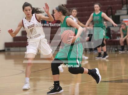 Thumbnail 2 in Seton vs. Bishop Watterson (Bishop Watterson Christmas Classic) photogallery.
