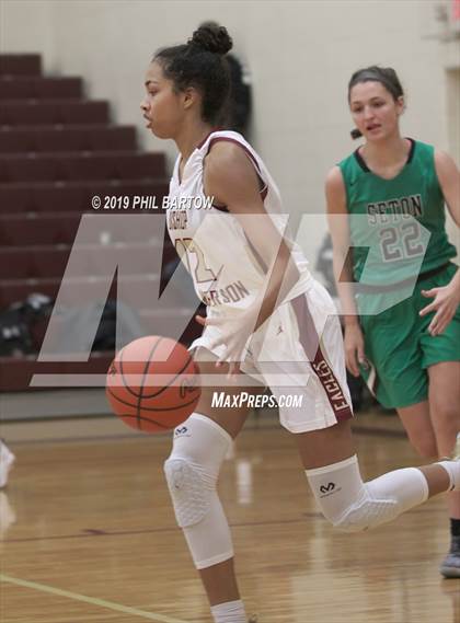 Thumbnail 3 in Seton vs. Bishop Watterson (Bishop Watterson Christmas Classic) photogallery.