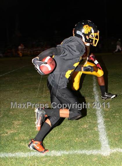 Thumbnail 2 in Firebaugh vs. Hawthorne photogallery.
