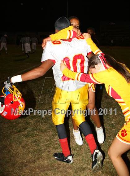 Thumbnail 3 in Firebaugh vs. Hawthorne photogallery.