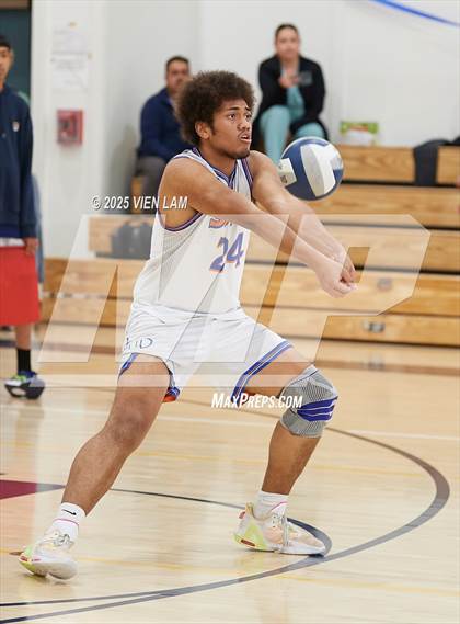 Thumbnail 3 in St. Joseph Notre Dame @ College Prep photogallery.