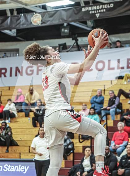 Thumbnail 3 in Etiwanda vs. Sidwell Friends (Spalding Hoophall Classic) photogallery.