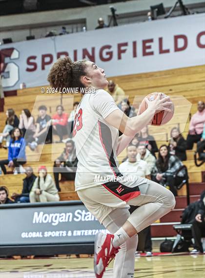 Thumbnail 1 in Etiwanda vs. Sidwell Friends (Spalding Hoophall Classic) photogallery.