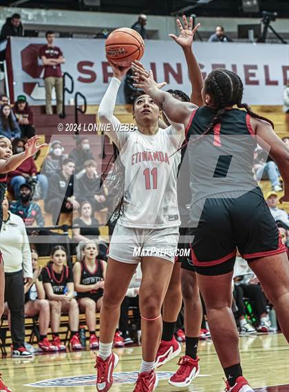 Thumbnail 1 in Etiwanda vs. Sidwell Friends (Spalding Hoophall Classic) photogallery.