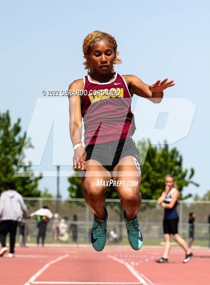 Thumbnail 1 in Mustang Invitational photogallery.