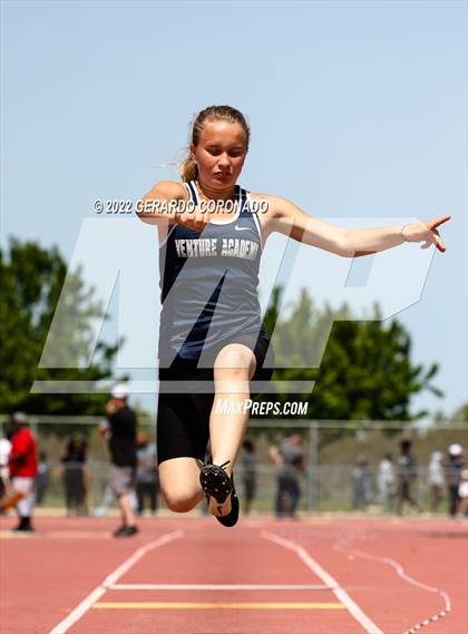 Thumbnail 1 in Mustang Invitational photogallery.