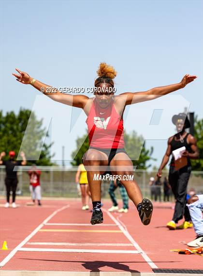 Thumbnail 3 in Mustang Invitational photogallery.