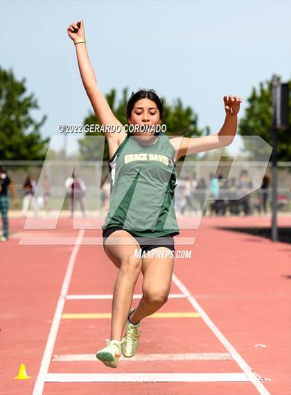 Thumbnail 1 in Mustang Invitational photogallery.
