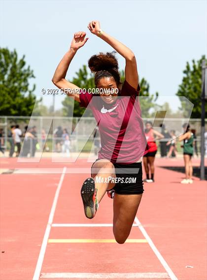 Thumbnail 2 in Mustang Invitational photogallery.