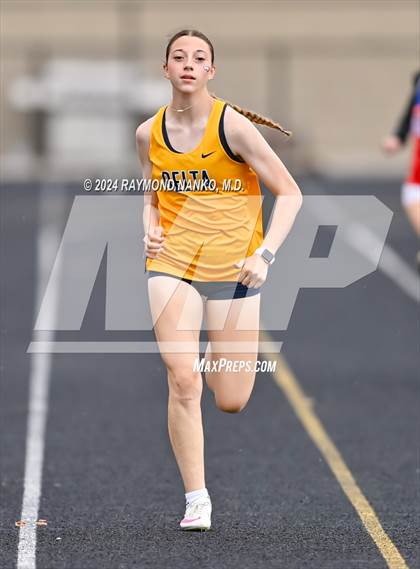 Thumbnail 1 in IHSAA Delta Sectionals (200 Meter)  photogallery.