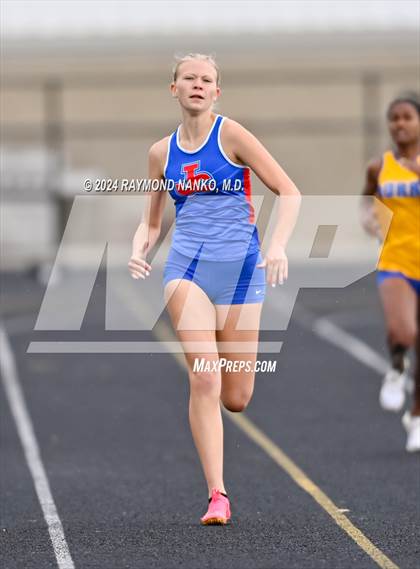 Thumbnail 1 in IHSAA Delta Sectionals (200 Meter)  photogallery.