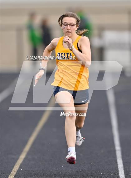 Thumbnail 2 in IHSAA Delta Sectionals (200 Meter)  photogallery.