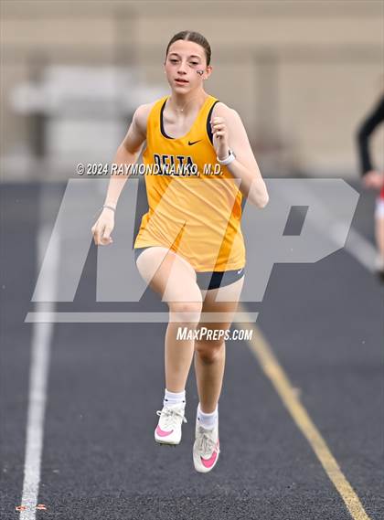 Thumbnail 2 in IHSAA Delta Sectionals (200 Meter)  photogallery.