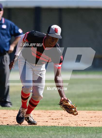 Thumbnail 3 in Hickory @ Nansemond River (VHSL 5A Quarterfinal) photogallery.