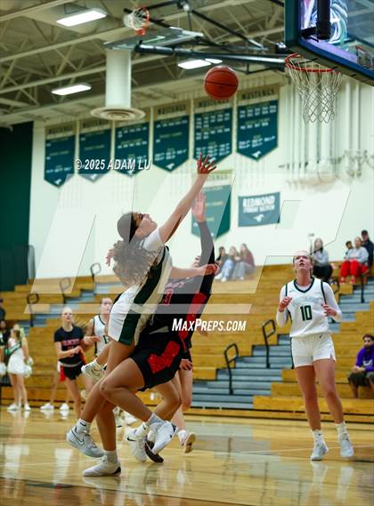 Thumbnail 3 in Mount Si @ Redmond photogallery.