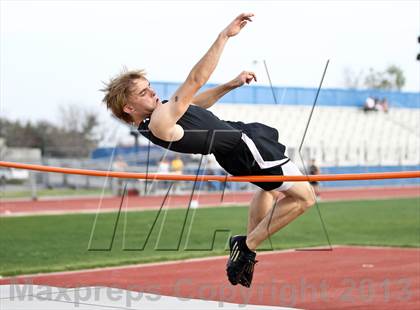 Thumbnail 2 in South West Yosemite League Meet #1 (High Jump) photogallery.