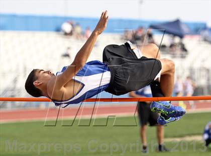 Thumbnail 2 in South West Yosemite League Meet #1 (High Jump) photogallery.