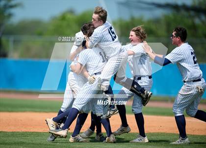 Thumbnail 2 in Inspiration Academy vs. Georgetown Prep photogallery.