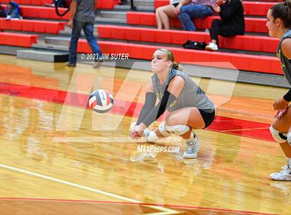 Thumbnail 1 in Giddings vs East Bernard (Scrimmage) photogallery.