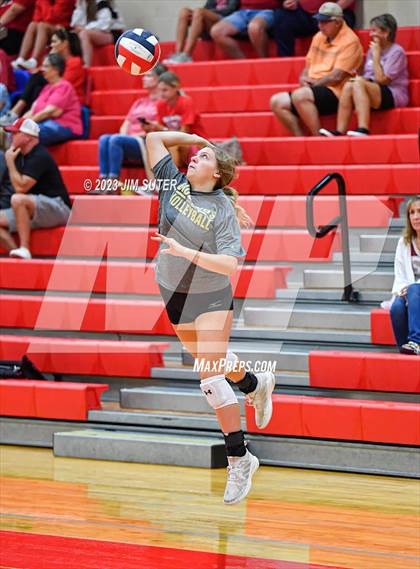 Thumbnail 1 in Giddings vs East Bernard (Scrimmage) photogallery.