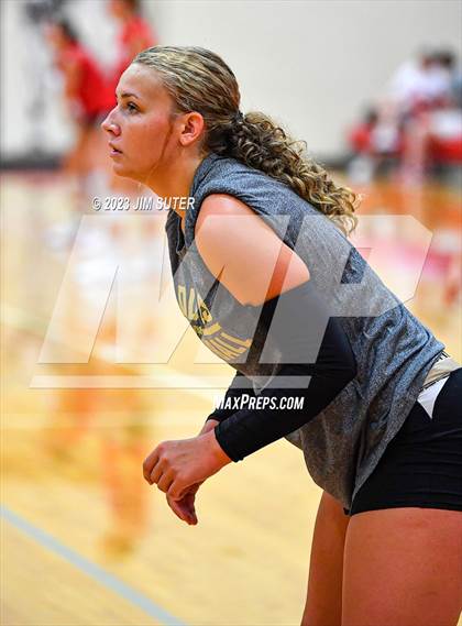 Thumbnail 2 in Giddings vs East Bernard (Scrimmage) photogallery.