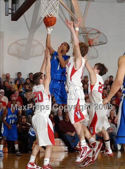 Thumbnail 3 in Sparta vs. Waltonville (Sesser Holiday Tournament) photogallery.