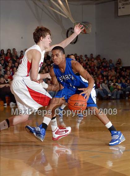 Thumbnail 2 in Sparta vs. Waltonville (Sesser Holiday Tournament) photogallery.