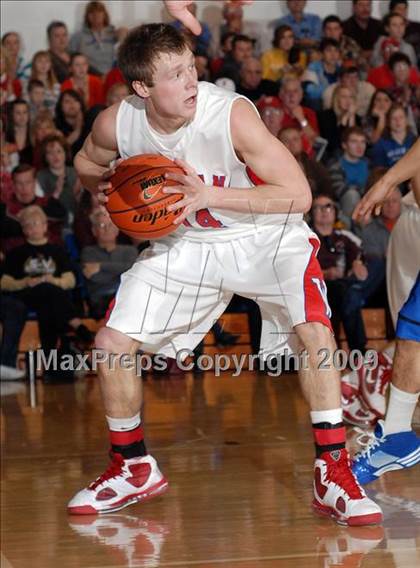 Thumbnail 2 in Sparta vs. Waltonville (Sesser Holiday Tournament) photogallery.