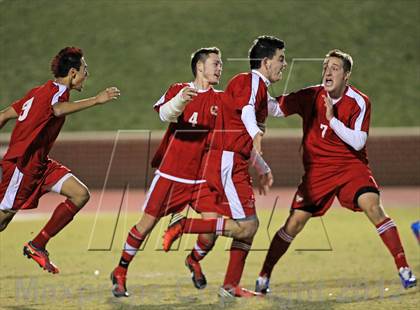 Thumbnail 1 in Jacksonville vs. Hickory (NCHSAA 3A Final) photogallery.