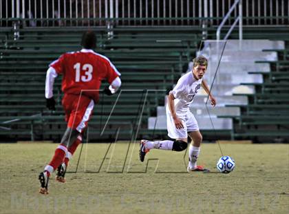 Thumbnail 1 in Jacksonville vs. Hickory (NCHSAA 3A Final) photogallery.