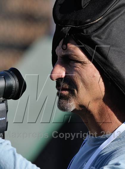Thumbnail 2 in Marina vs. Loyola (CIF-SS D1 Semi-Final) photogallery.