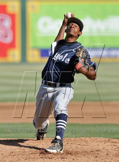 Thumbnail 3 in Marina vs. Loyola (CIF-SS D1 Semi-Final) photogallery.