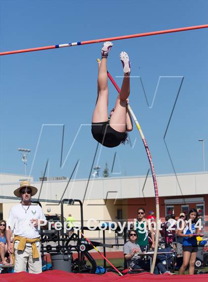 Thumbnail 2 in CAL Invitational Girls Track and Field photogallery.