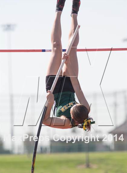 Thumbnail 1 in CAL Invitational Girls Track and Field photogallery.
