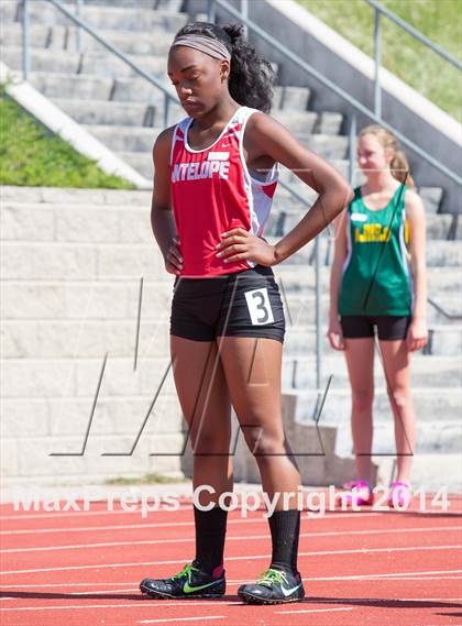 Thumbnail 2 in CAL Invitational Girls Track and Field photogallery.