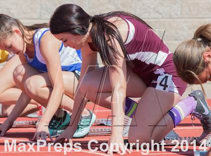 Thumbnail 2 in CAL Invitational Girls Track and Field photogallery.