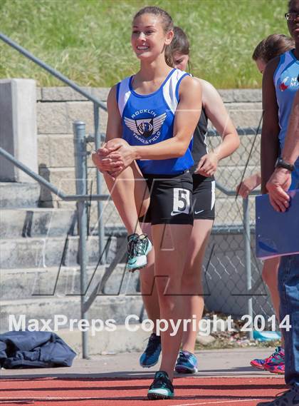 Thumbnail 2 in CAL Invitational Girls Track and Field photogallery.