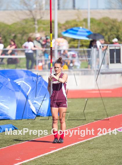 Thumbnail 2 in CAL Invitational Girls Track and Field photogallery.