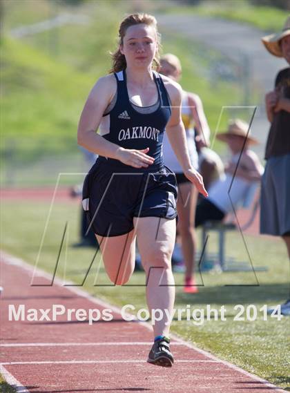 Thumbnail 2 in CAL Invitational Girls Track and Field photogallery.