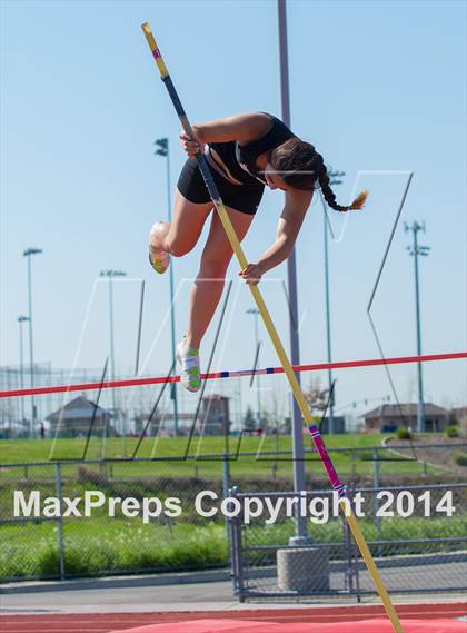 Thumbnail 1 in CAL Invitational Girls Track and Field photogallery.