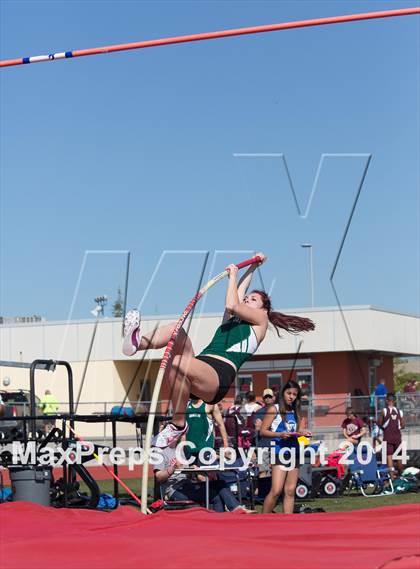 Thumbnail 3 in CAL Invitational Girls Track and Field photogallery.
