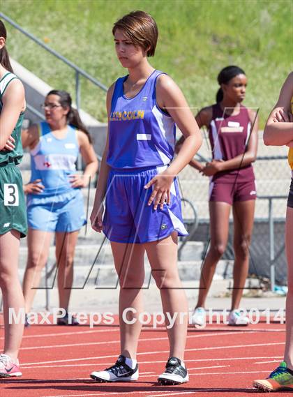 Thumbnail 3 in CAL Invitational Girls Track and Field photogallery.