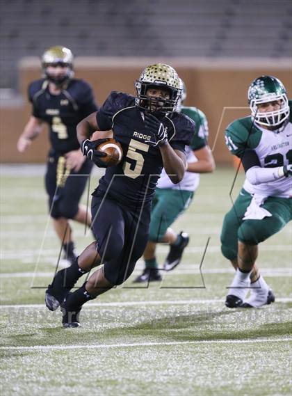 Thumbnail 3 in Fossile Ridge vs Arlington (UIL 5A Bi-District Playoff) photogallery.