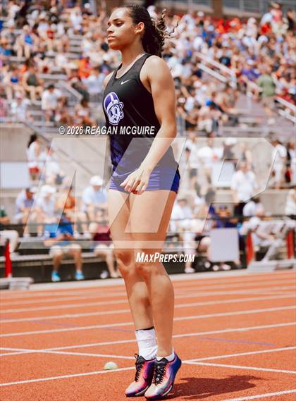 Thumbnail 1 in OHSAA Division 2 Finals (Track Events) photogallery.
